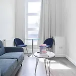 Elegant Studio In Euston